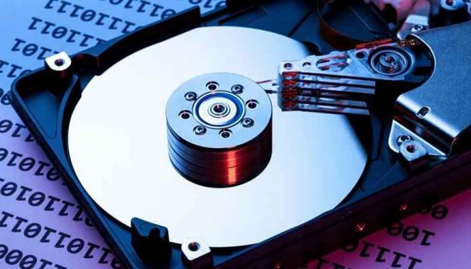 Recuperación de datos almacenada en dispositivos como disco duros, incluso con un daño físico